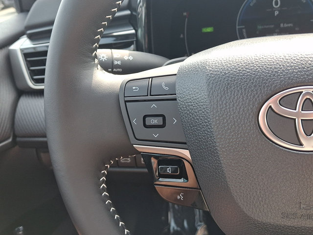 Used 2026 Toyota Camry SE w/ Convenience Package FWD image 18