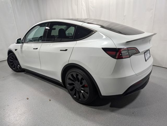 Used 2024 Tesla Model Y Performance AWD/4WD image 5