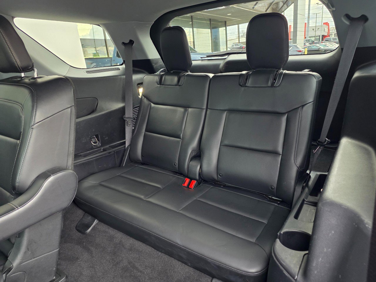 Used 2021 Ford Explorer XLT w/ Equipment Group 202A image 19