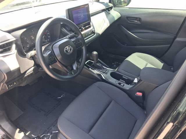Used 2025 Toyota Corolla LE FWD image 11