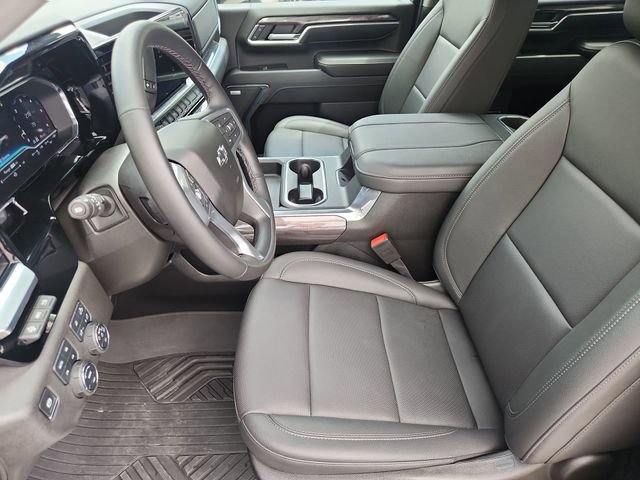 Used 2024 Chevrolet Silverado 2500 LTZ w/ LTZ Plus Package image 19