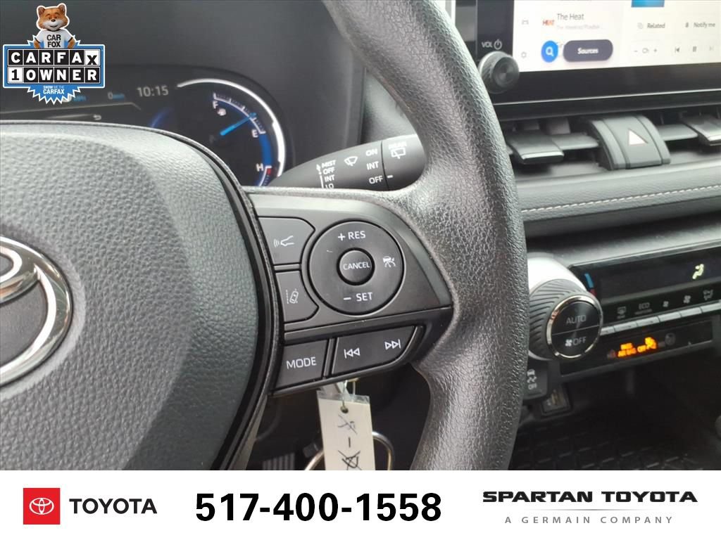 Used 2025 Toyota RAV4 LE AWD/4WD image 18
