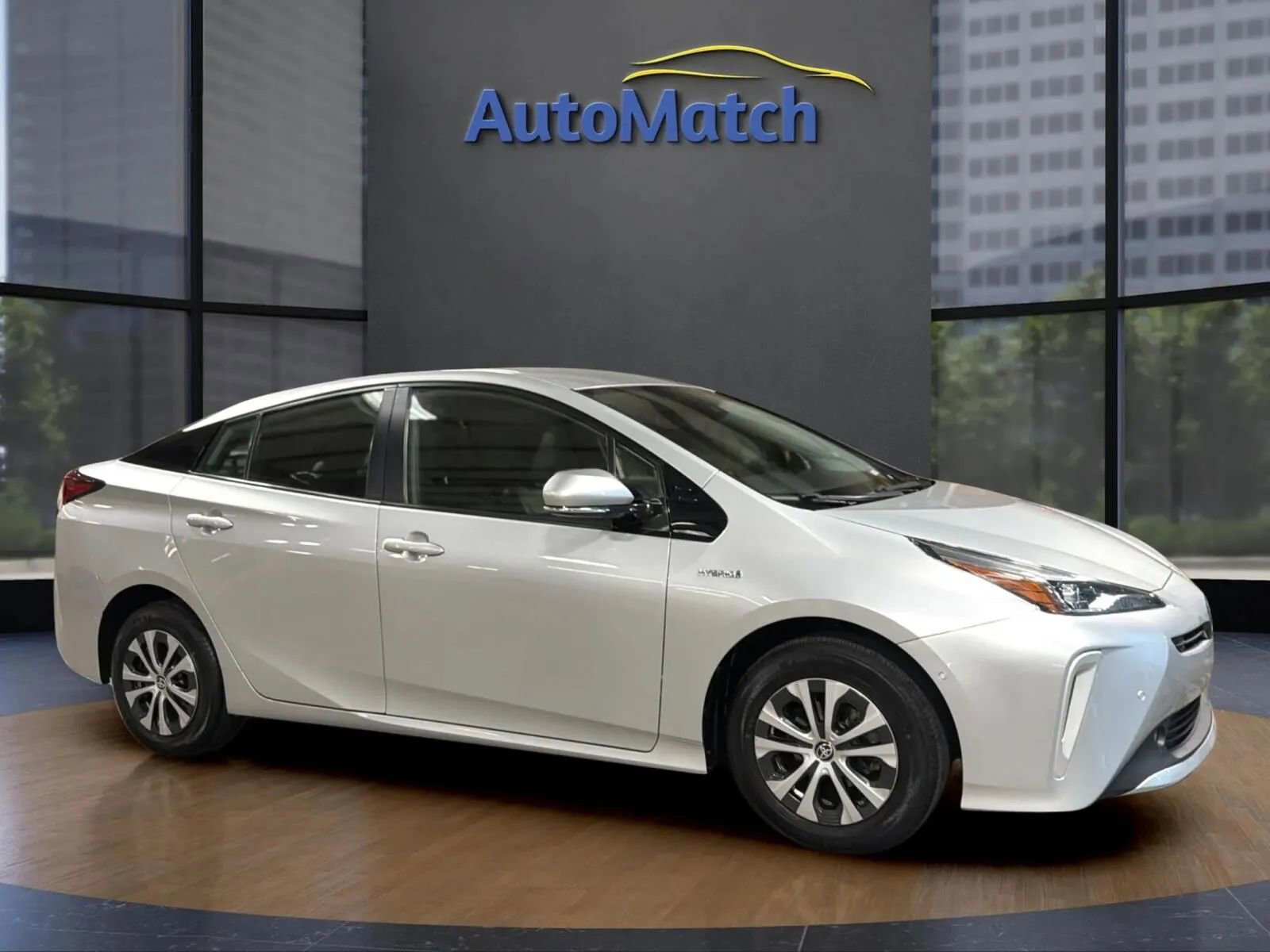Used 2020 Toyota Prius XLE w/ Preferred Accessory Package image 13