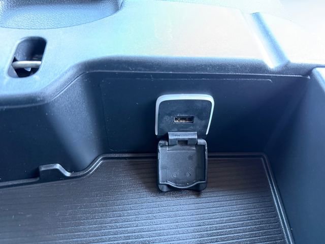 Used 2022 RAM 5500 Tradesman w/ Safety Group image 31