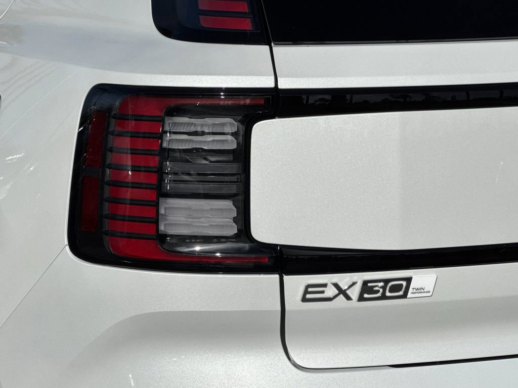 New 2026 Volvo EX30 Plus w/ Climate Package AWD/4WD image 25