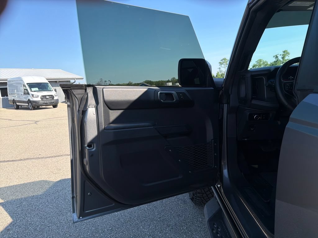 Used 2025 Ford Bronco Badlands AWD/4WD image 12