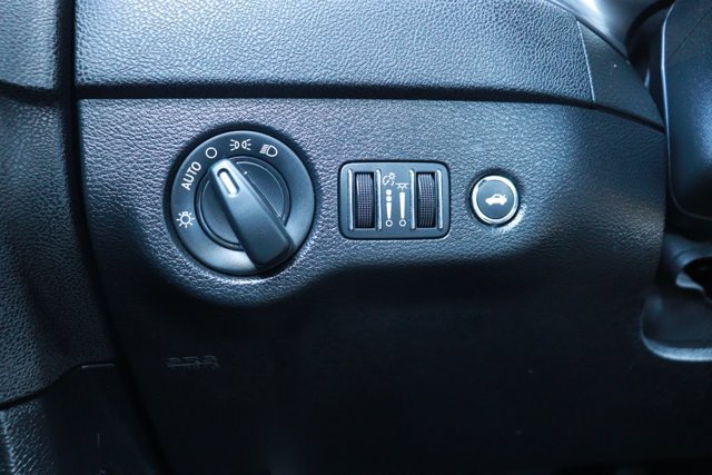 Used 2023 Dodge Charger SXT RWD image 22