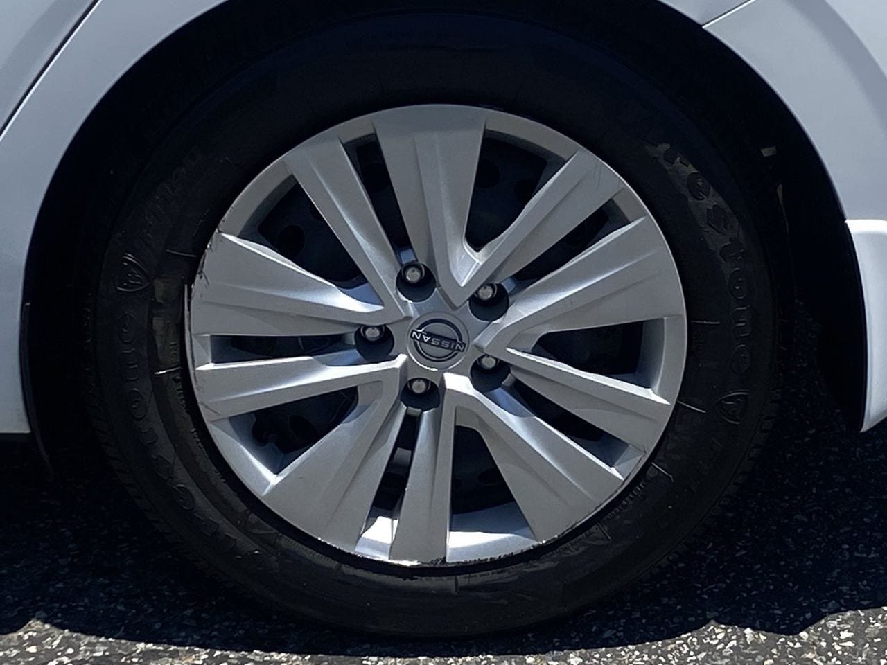 Certified 2025 Nissan Sentra S FWD image 8