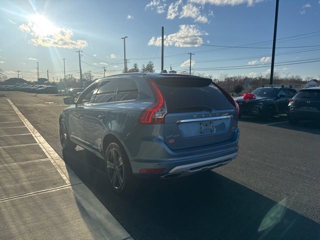 Used 2017 Volvo XC60 T6 Dynamic w/ Advanced Package image 5