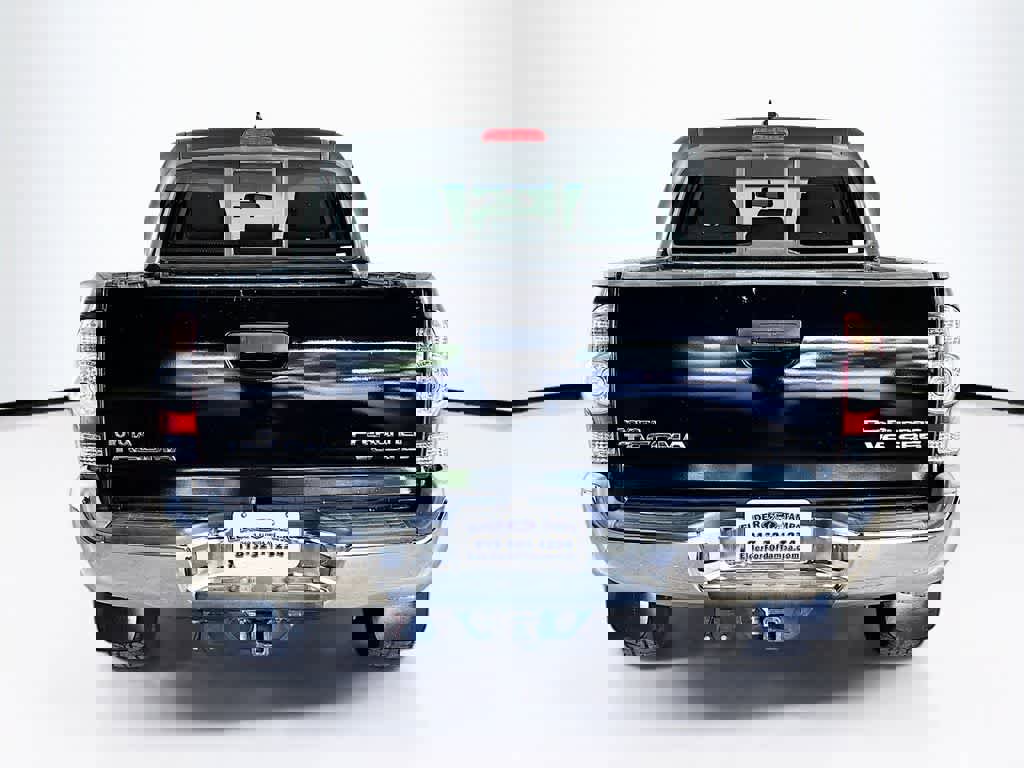 Used 2014 Toyota Tacoma PreRunner w/ SR5 Package RWD image 5