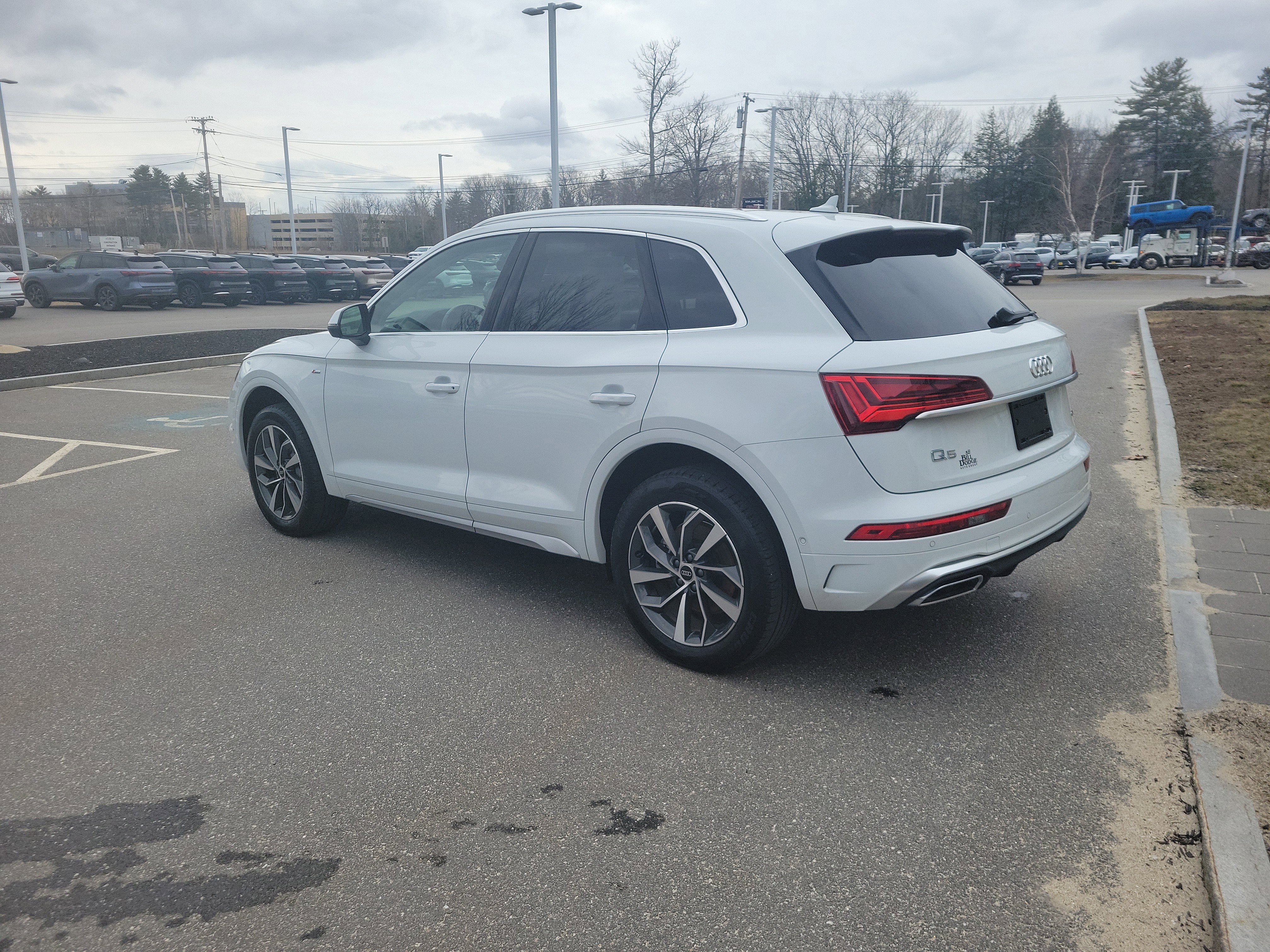 Used 2024 Audi Q5 2.0T Prestige w/ Prestige Package image 5