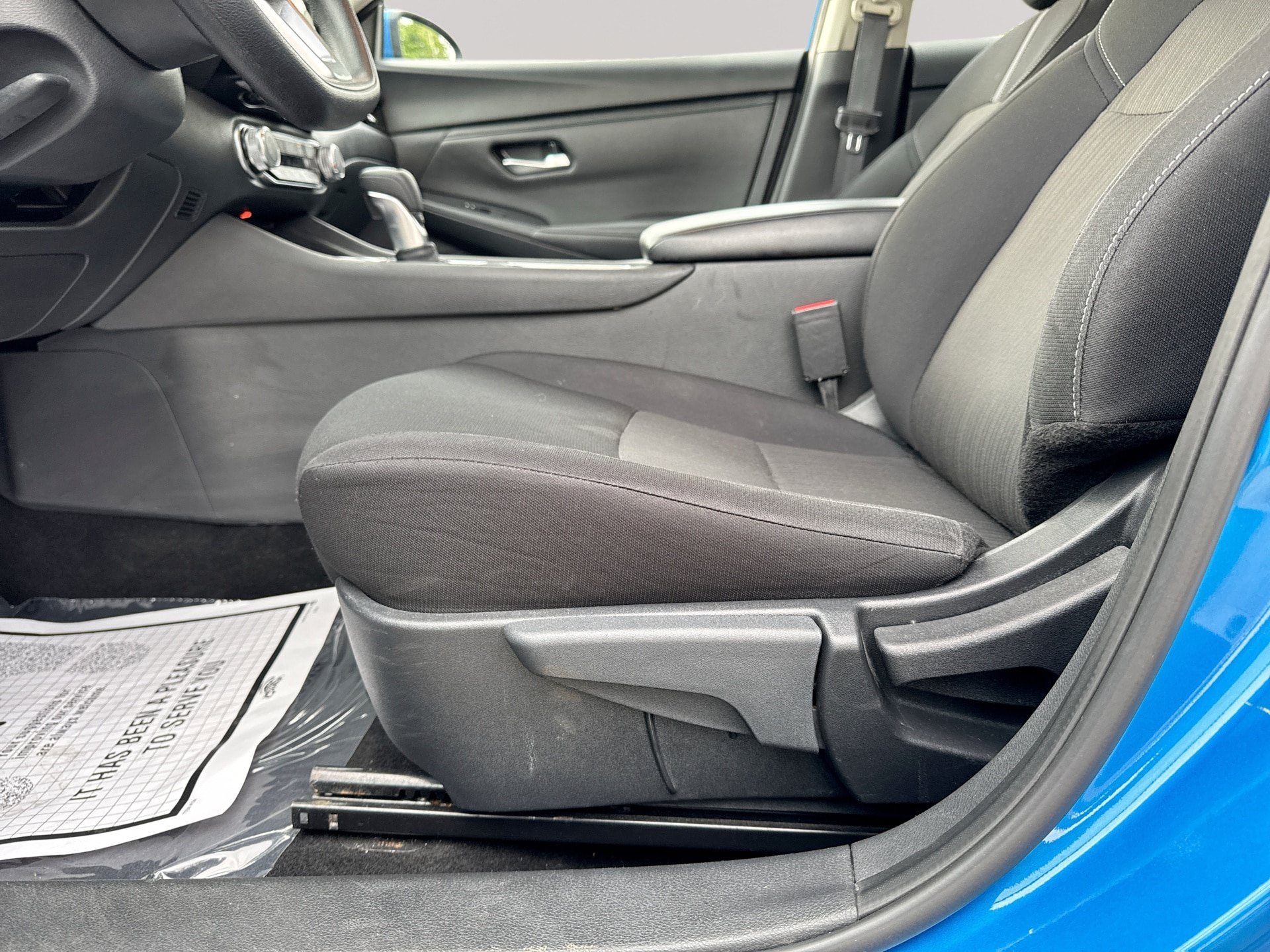 Used 2024 Nissan Sentra SV FWD image 14