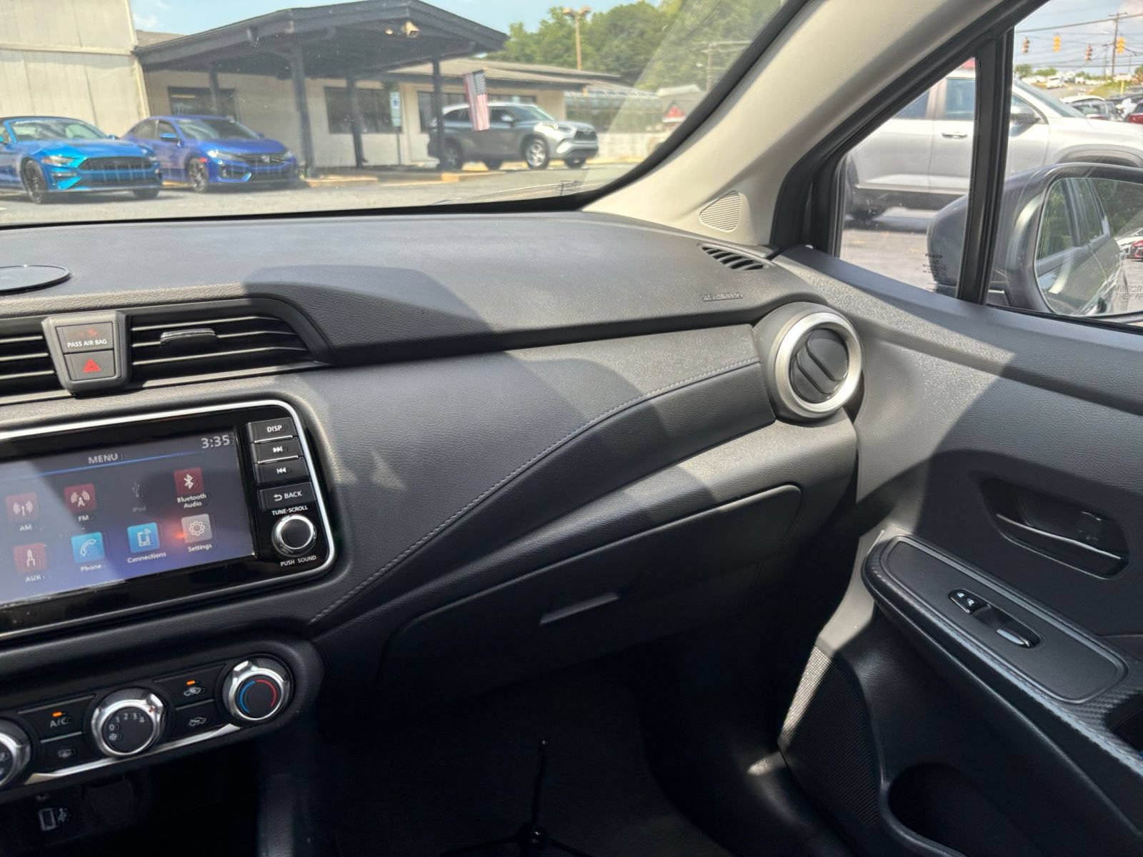 Used 2024 Nissan Versa S FWD image 30