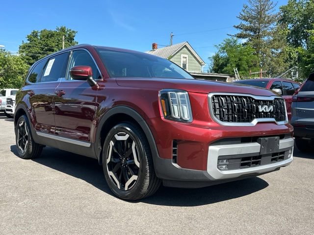 Used 2023 Kia Telluride EX AWD/4WD image 19