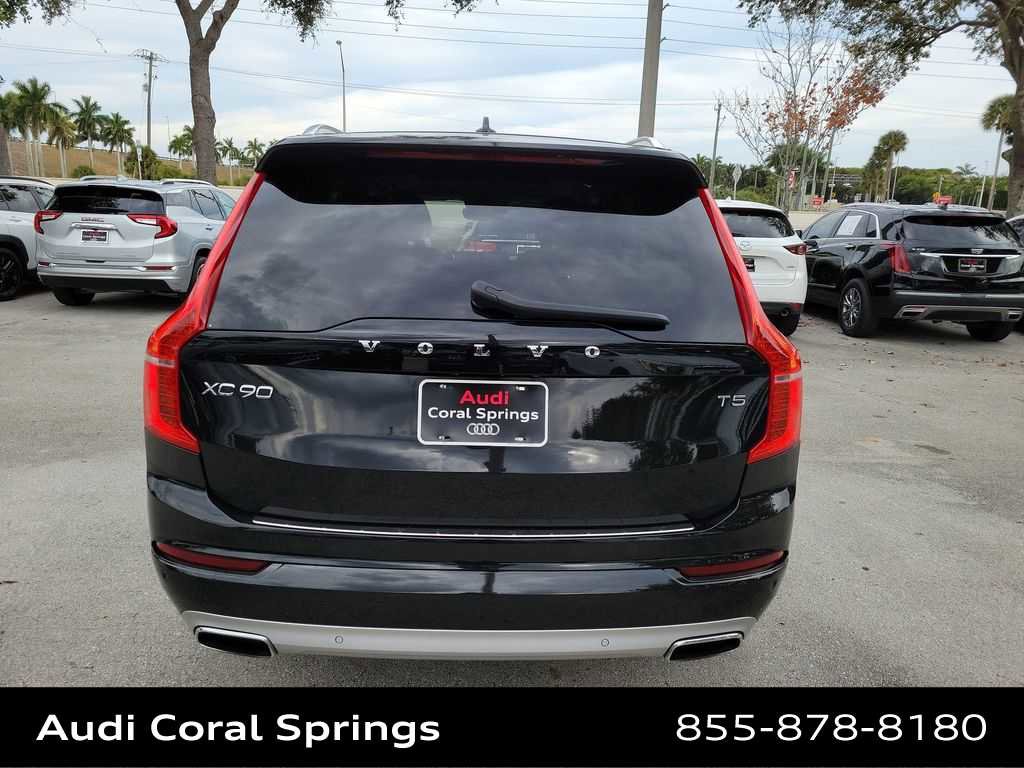 Used 2021 Volvo XC90 T5 Momentum w/ Protection Package Premier image 13