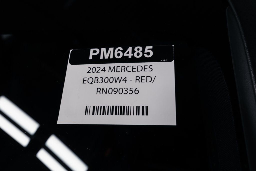 Used 2024 Mercedes-Benz EQB 300 4MATIC image 34