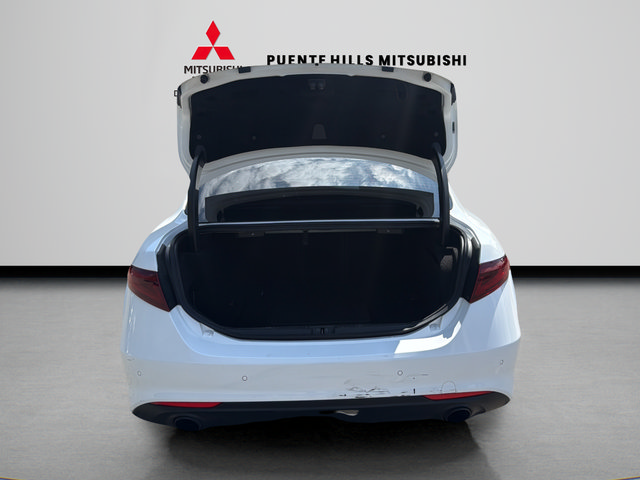 Used 2022 Alfa Romeo Giulia Ti RWD image 7