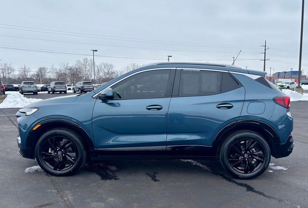 Used 2025 Buick Encore GX Sport Touring image 4
