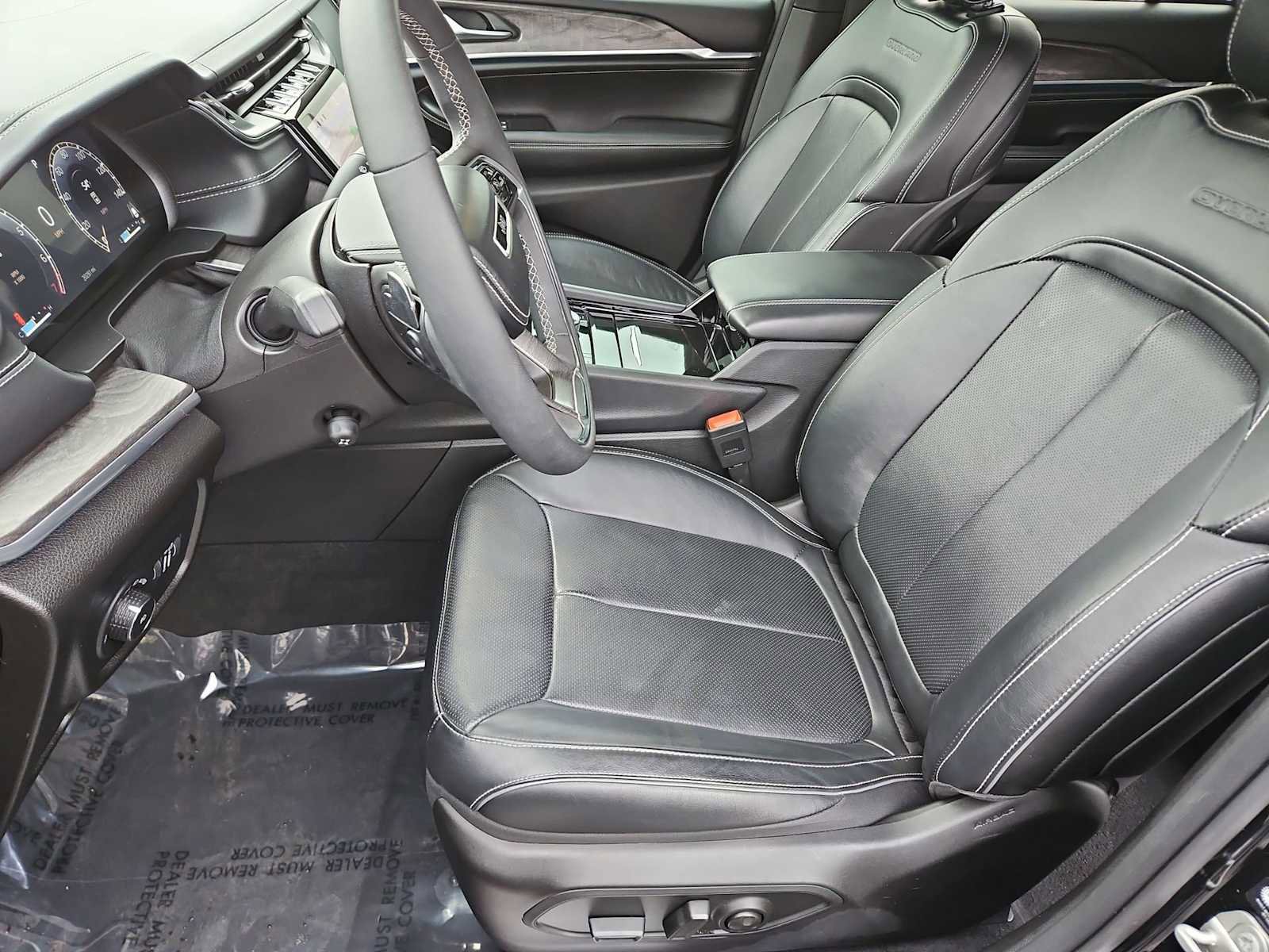 Used 2023 Jeep Grand Cherokee Overland image 17