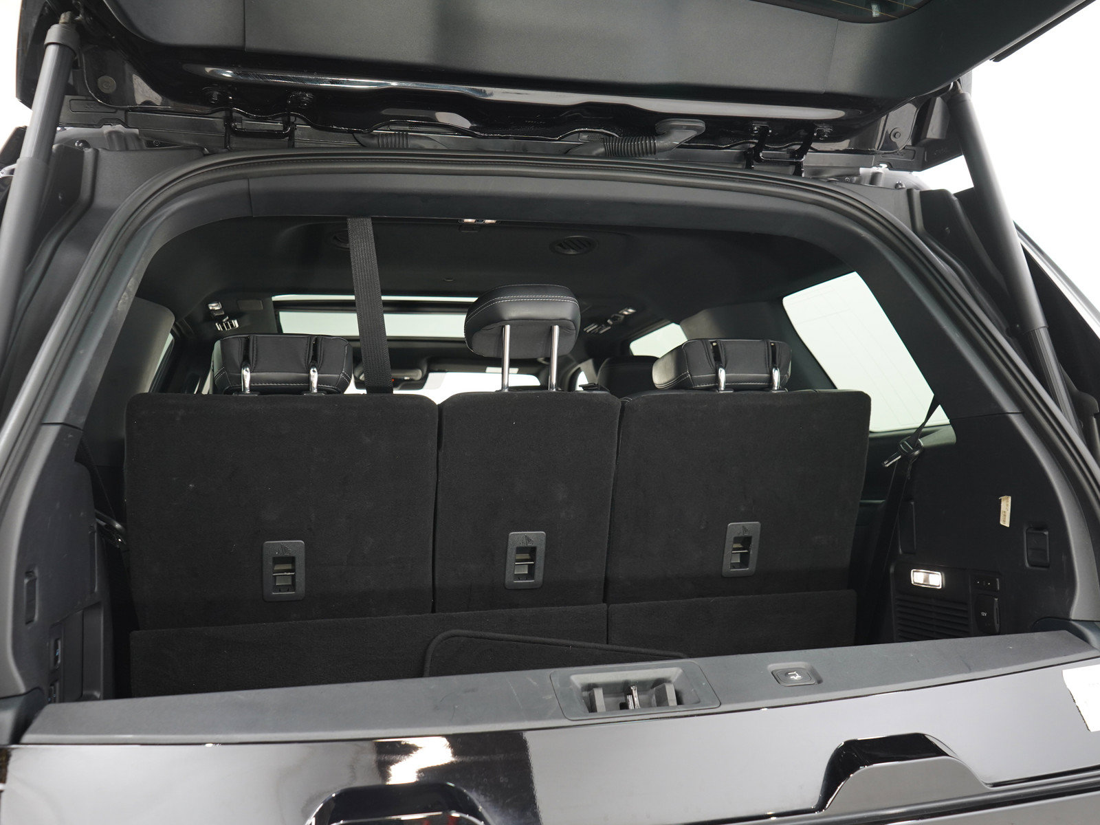 Used 2025 Ford Expedition Platinum w/ Stealth Performance Package AWD/4WD image 21