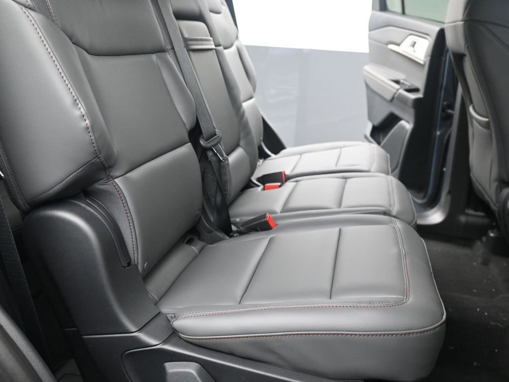 New 2026 Ford Explorer Active w/ Active Comfort Package image 19