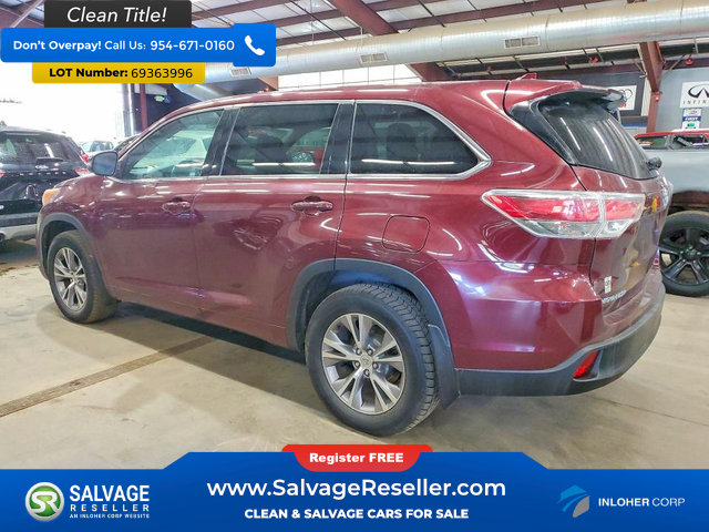 Used 2015 Toyota Highlander Plus AWD/4WD image 3