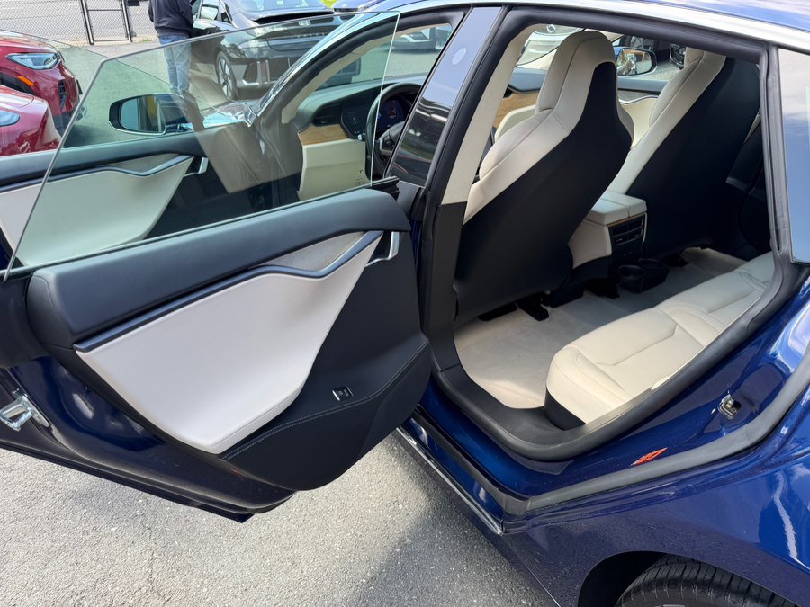 Used 2018 Tesla Model S 75D AWD/4WD image 44