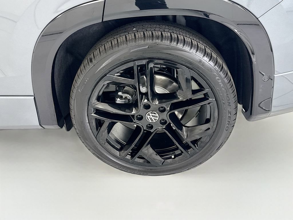 New 2026 Volkswagen Tiguan SE R-Line image 29