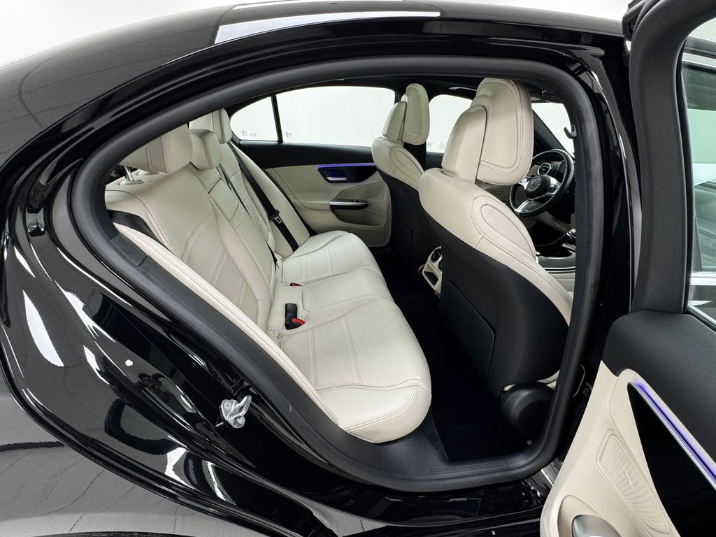 Used 2022 Mercedes-Benz C 300 4MATIC Sedan image 16