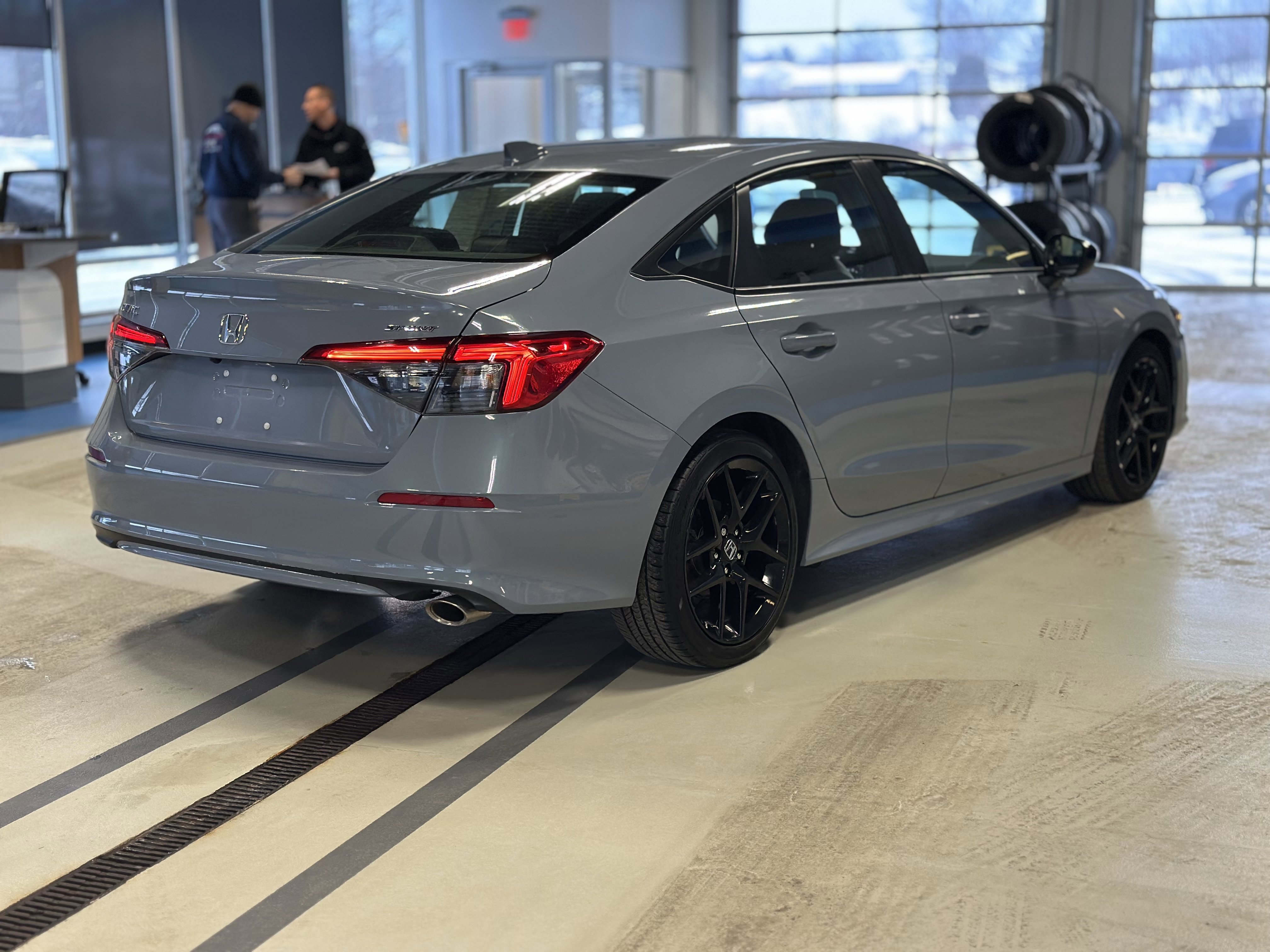 Used 2023 Honda Civic Sport image 4