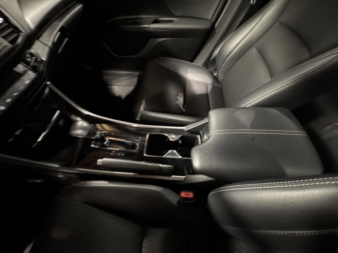 Used 2017 Honda Accord Sport image 27