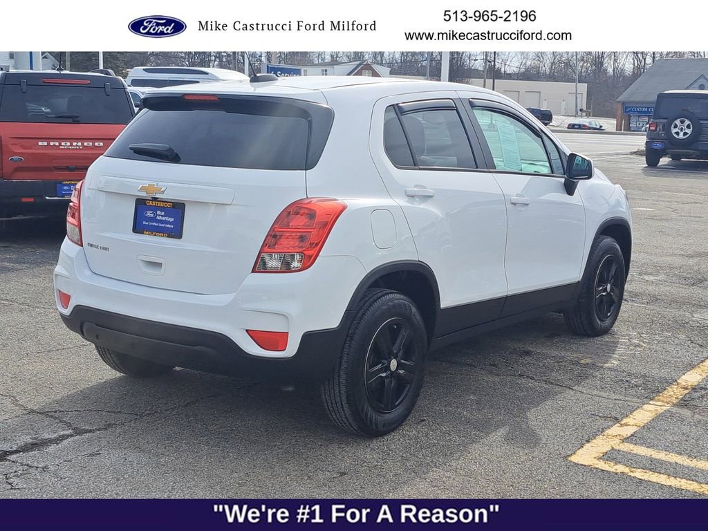 Used 2022 Chevrolet Trax LS w/ Tint and Cruise Package image 5