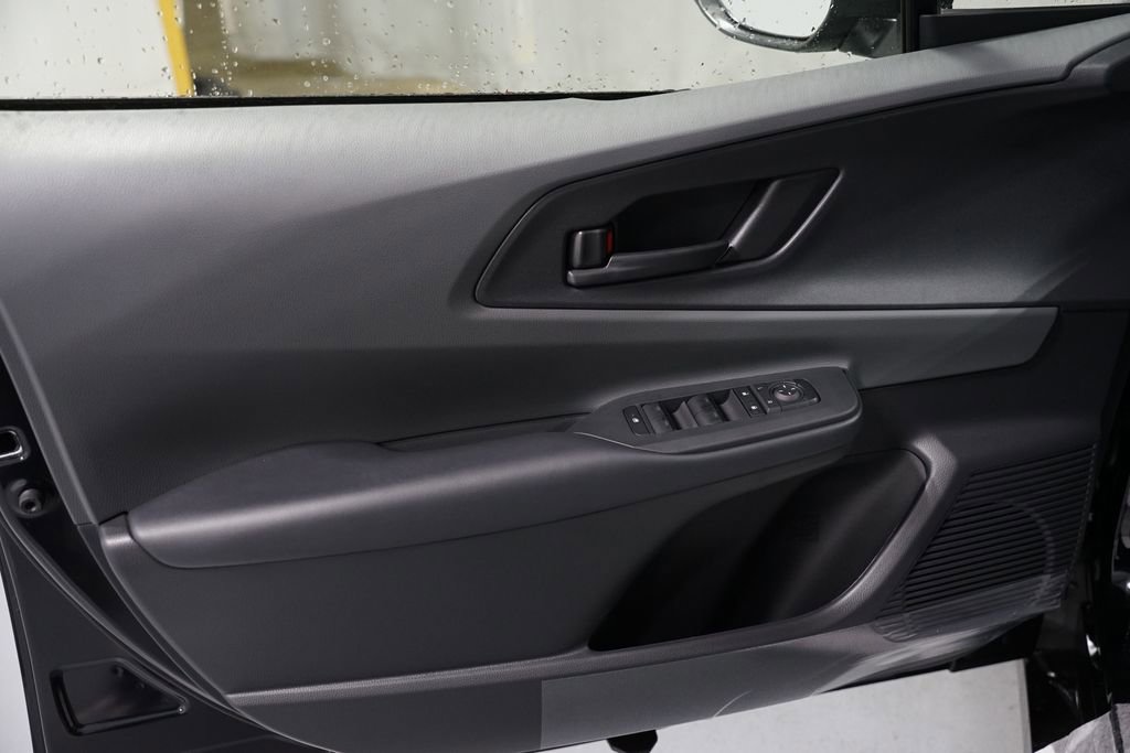 New 2026 Toyota Prius LE image 28