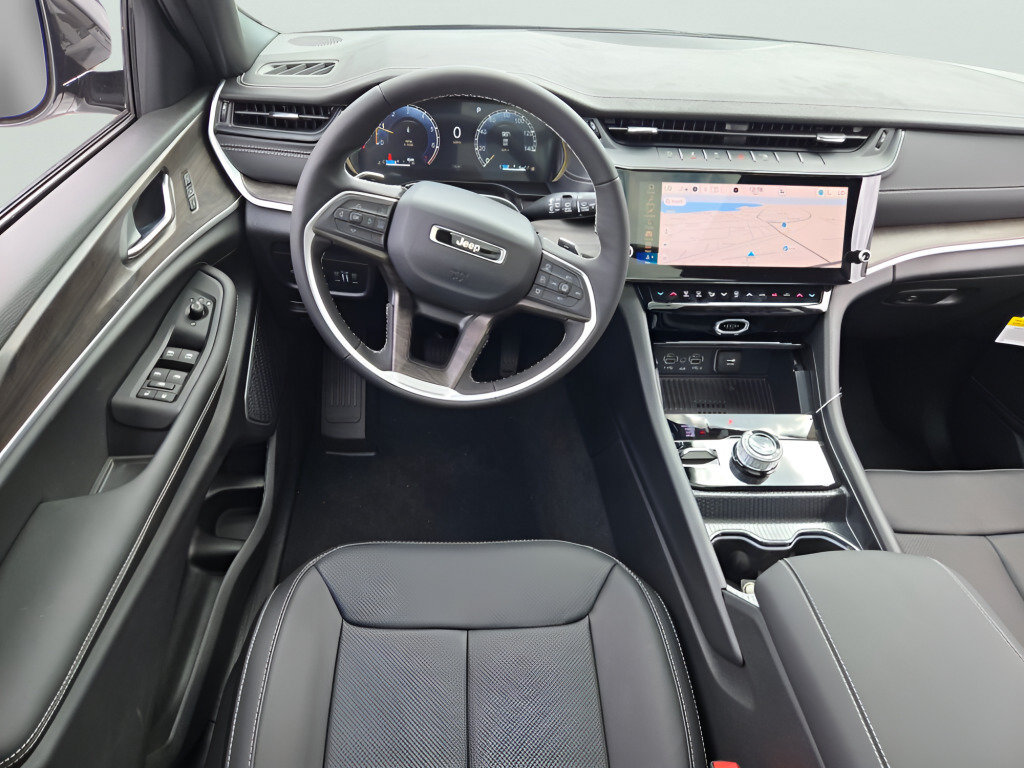 New 2027 Jeep Grand Cherokee Limited AWD/4WD image 22