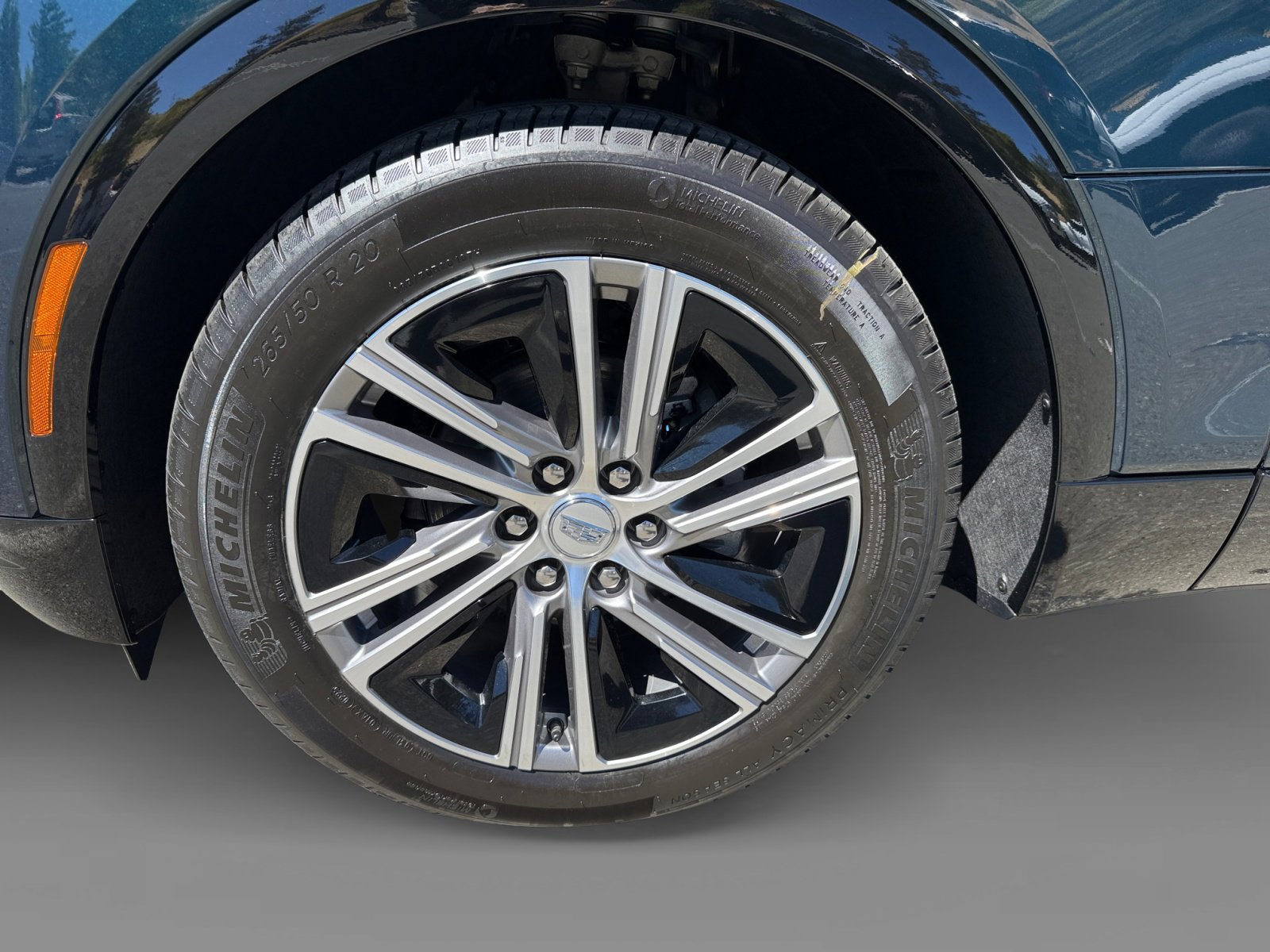 New 2025 Cadillac Lyriq Luxury image 9