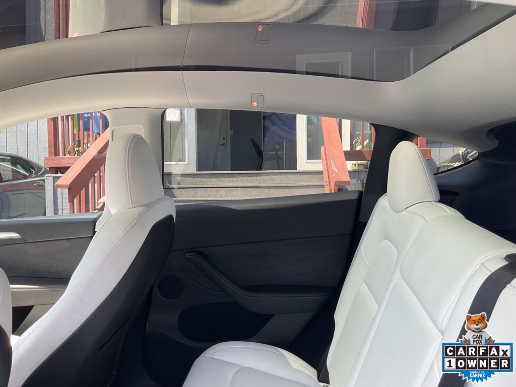 Used 2024 Tesla Model Y Performance AWD/4WD image 30