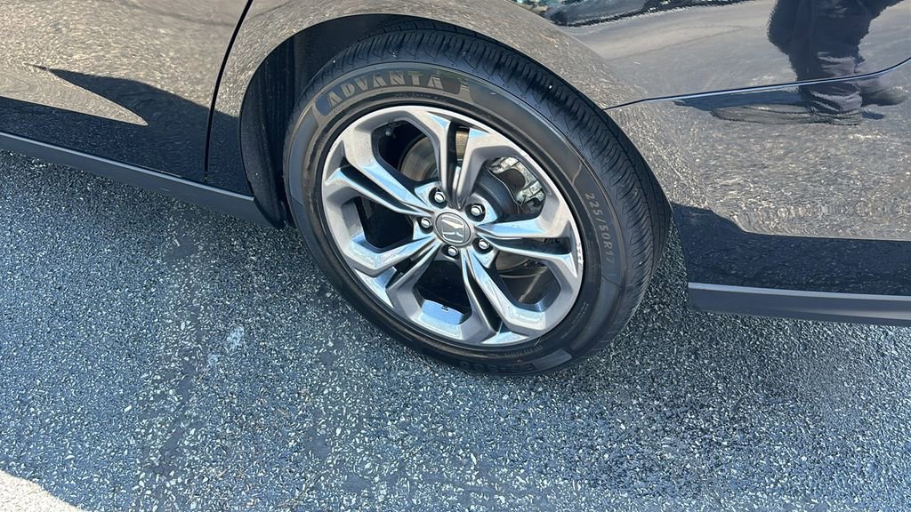Used 2023 Honda Accord EX image 9
