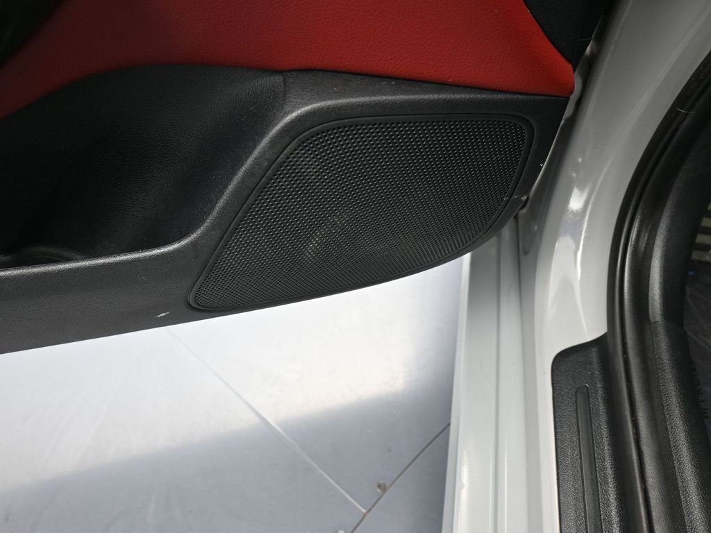 Used 2022 Kia Stinger GT-Line w/ Sun & Sound Package image 15