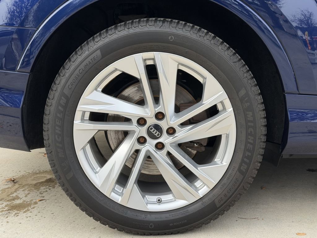 Used 2022 Audi Q7 3.0T Prestige image 17