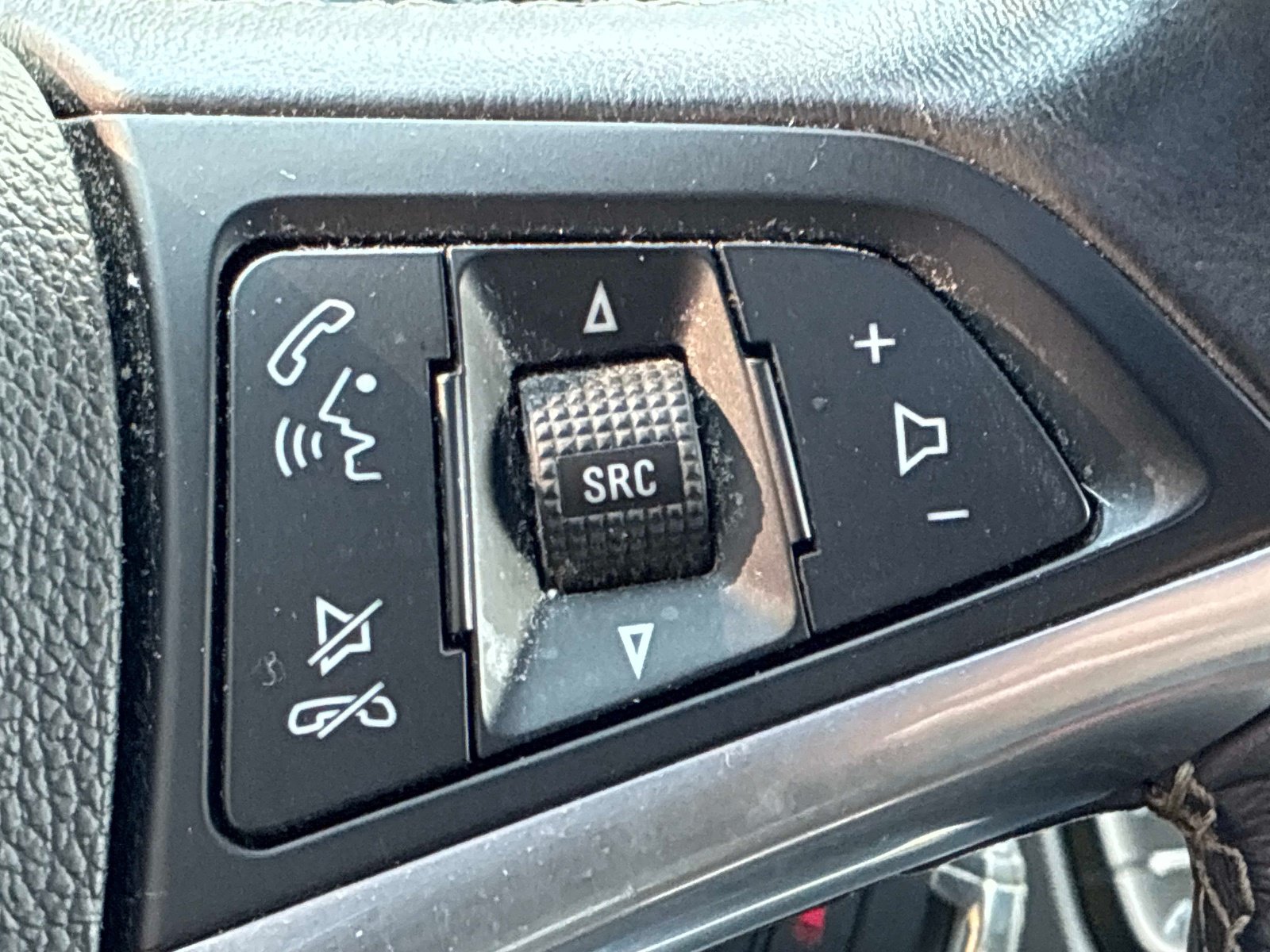 Used 2016 Buick Encore Convenience AWD/4WD image 24