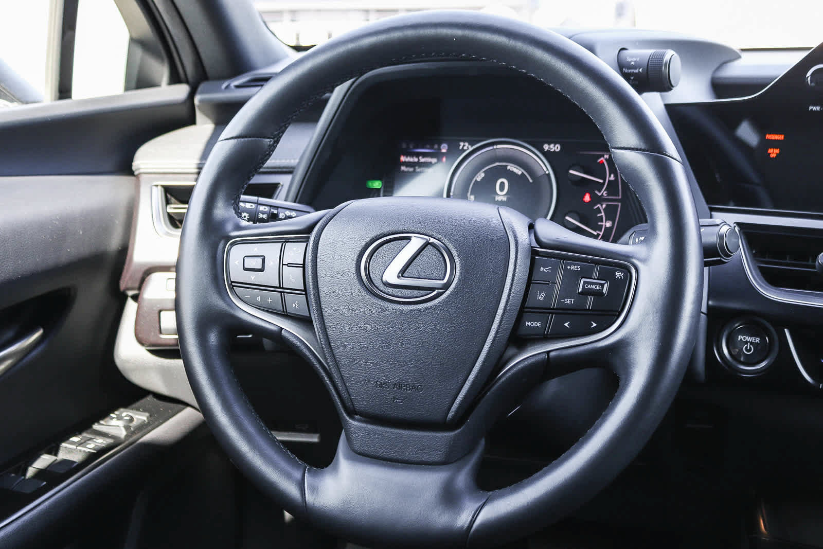 Certified 2024 Lexus UX 250h F Sport FWD image 18