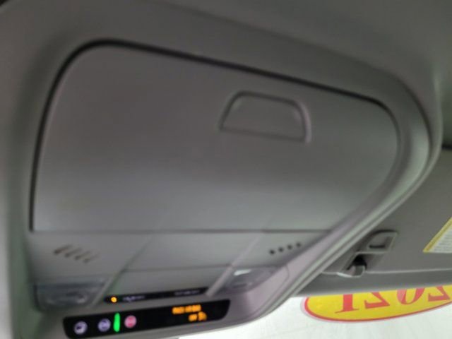 Used 2021 GMC Terrain SLE w/ Driver Convenience Package image 41