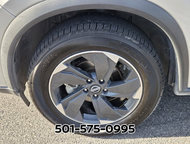 Used 2024 Nissan Rogue SV AWD/4WD image 20