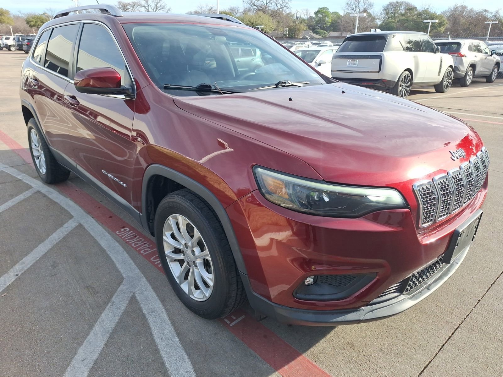Used 2019 Jeep Cherokee Latitude w/ Popular Appearance Group image 8