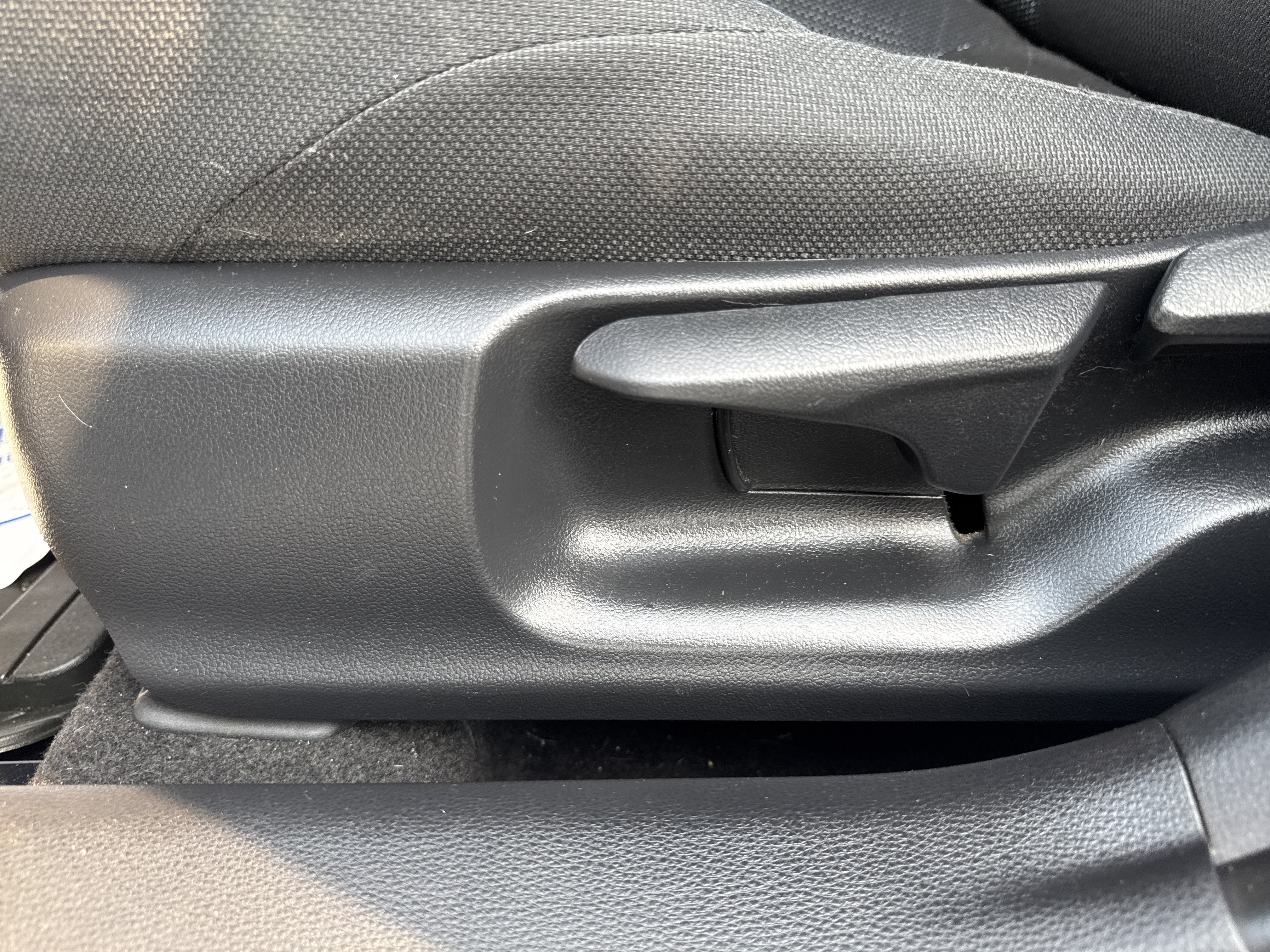 Used 2022 Toyota Corolla SE FWD image 16
