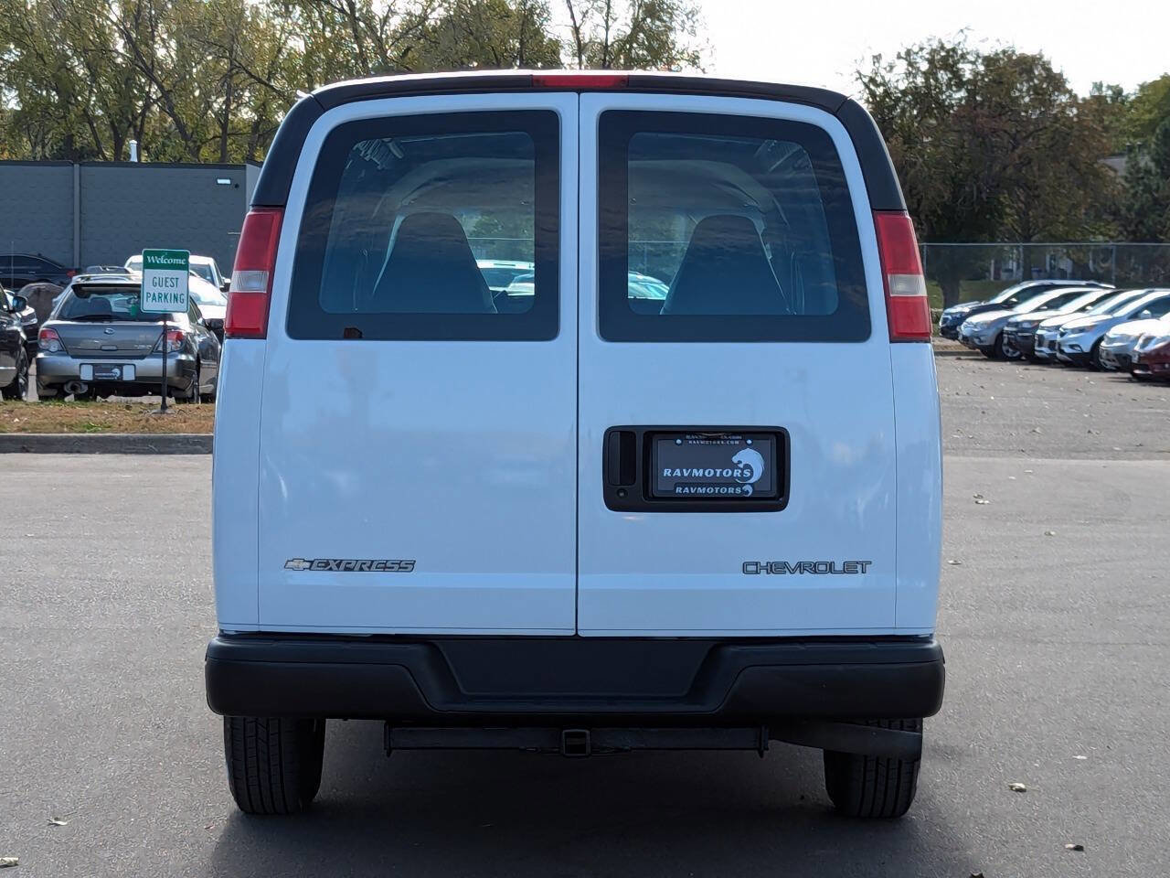 Used 2004 Chevrolet Express 1500 RWD image 12