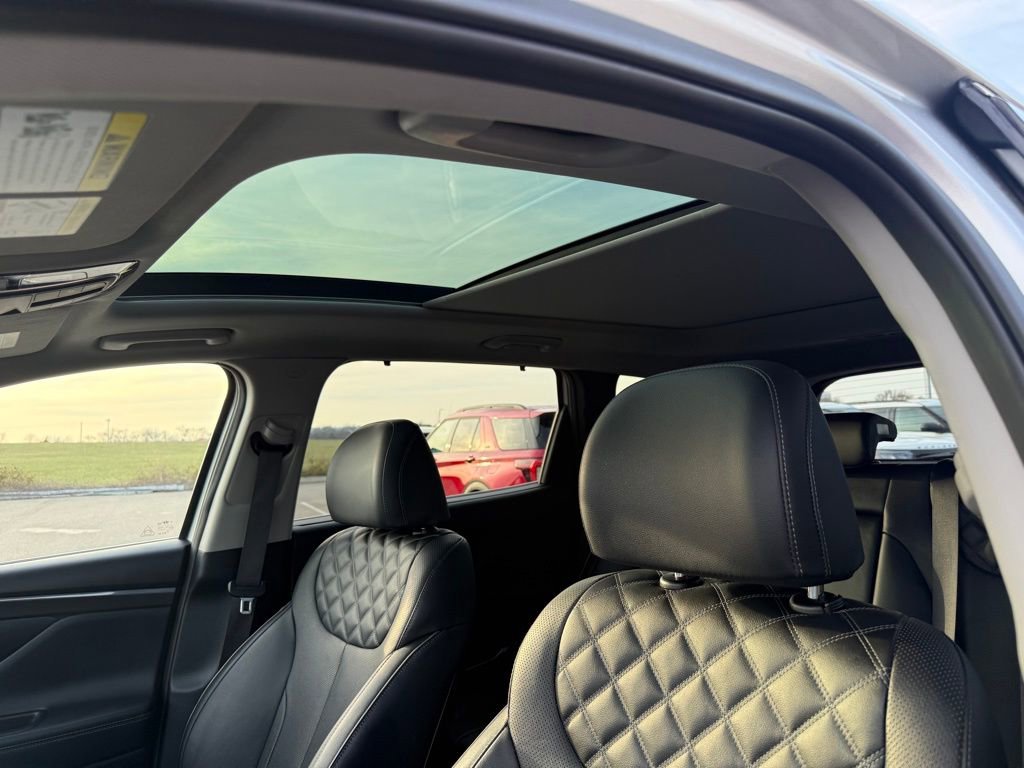 Used 2022 Hyundai Santa Fe SEL Premium image 6