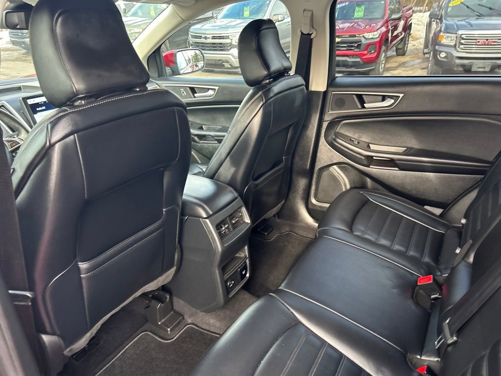 Used 2022 Ford Edge SEL w/ Convenience Package image 13