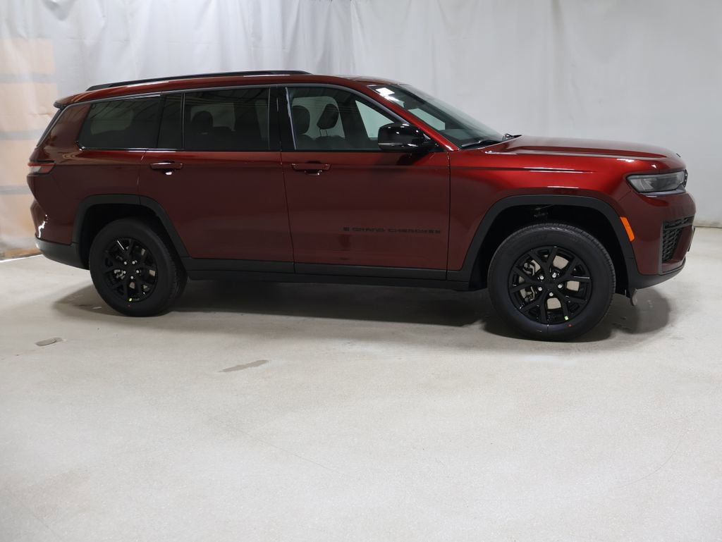 New 2026 Jeep Grand Cherokee L 4WD image 7