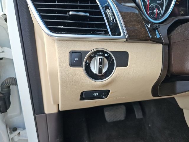 Used 2016 Mercedes-Benz GLE 350 4MATIC w/ Premium Package image 18